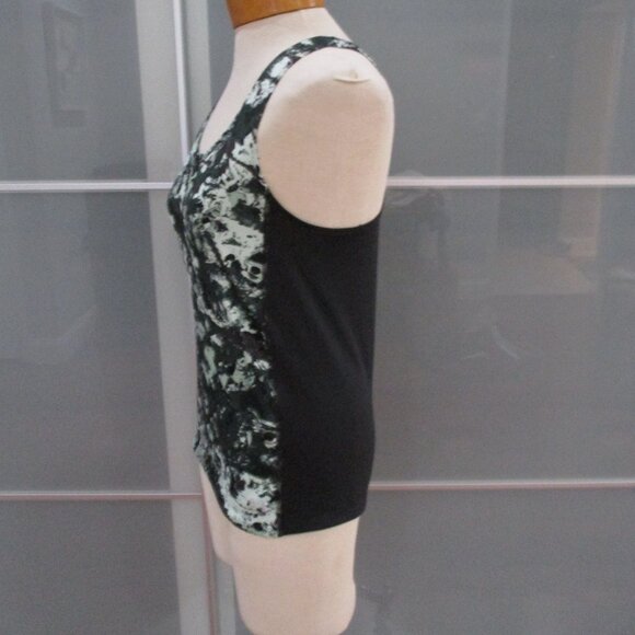 Under Armour Open Back Tank Top - Picture 2 of 6